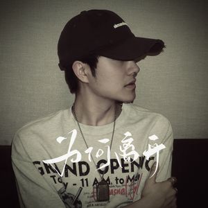 美女放尿着衣失禁
